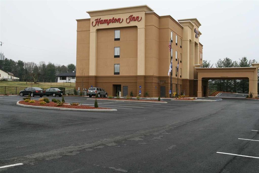 Hampton Inn Galax Exterior photo